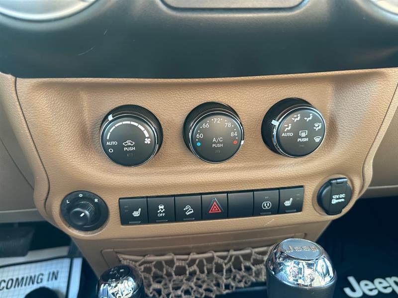Jeep Wrangler  2015
