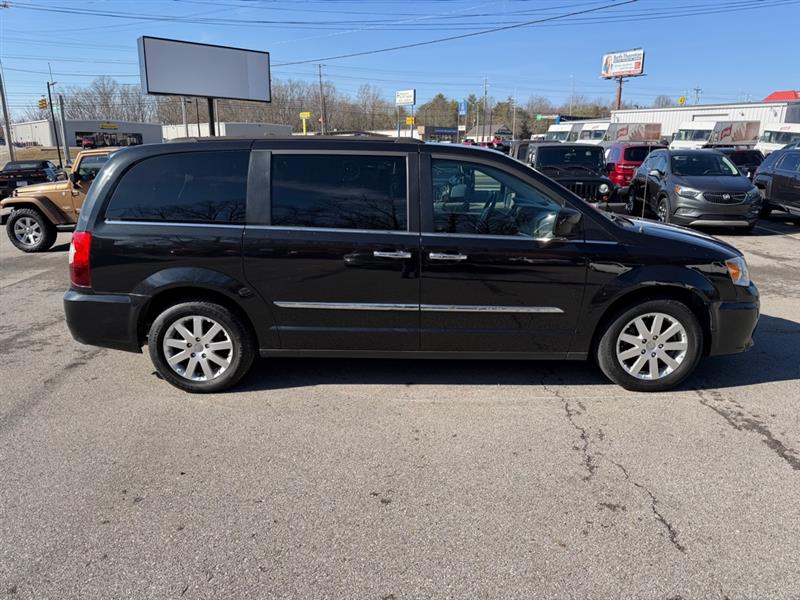 Chrysler Town & Country  2016
