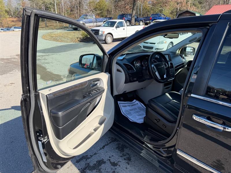 Chrysler Town & Country  2016