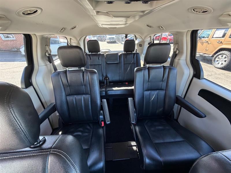 Chrysler Town & Country  2016