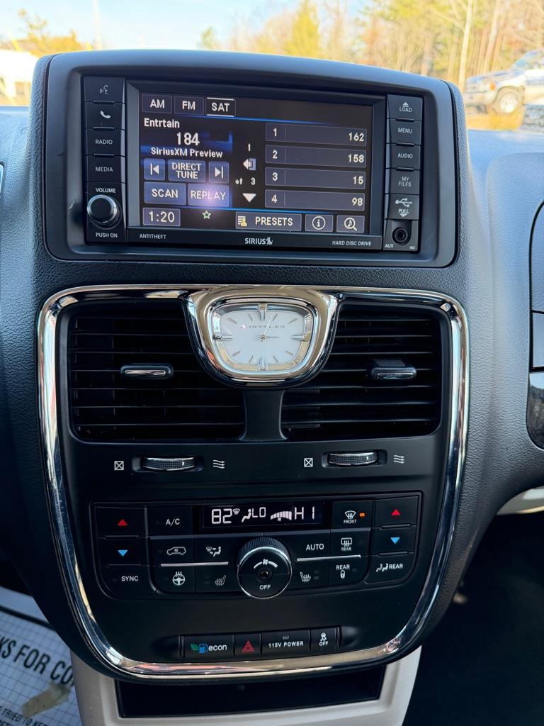 Chrysler Town & Country  2016