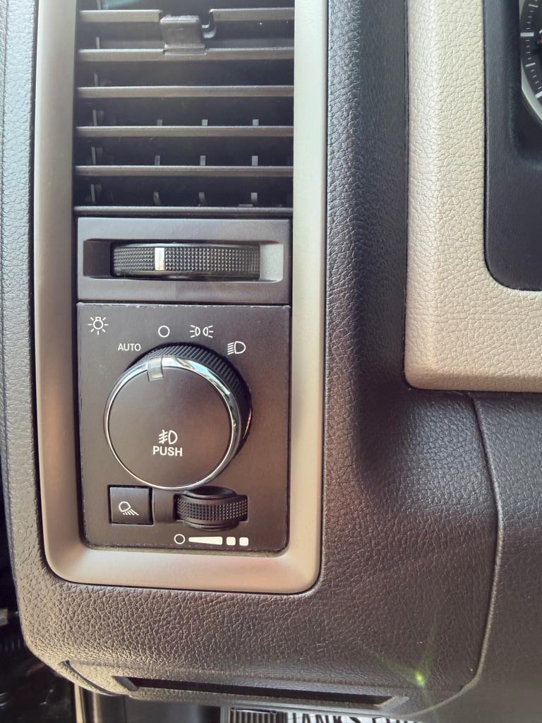 RAM 1500 Tradesman 2012