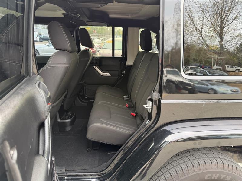 Jeep Wrangler Sahara 2015