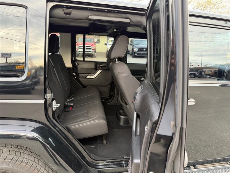 Jeep Wrangler Sahara 2015