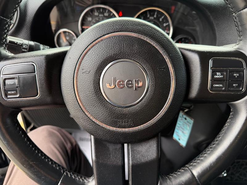 Jeep Wrangler Sahara 2015