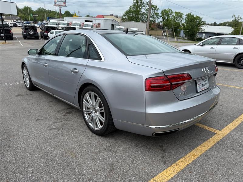 Audi A8  2015