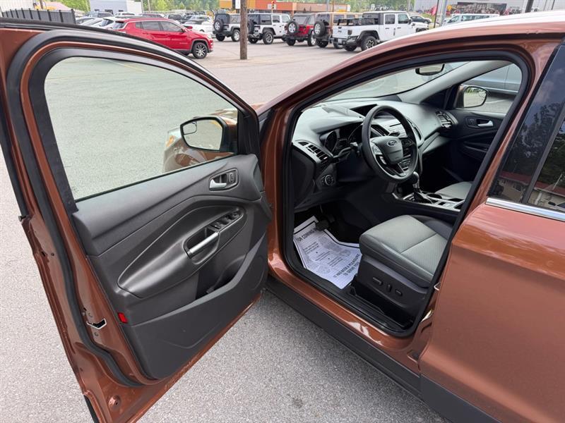 Ford Escape  2017