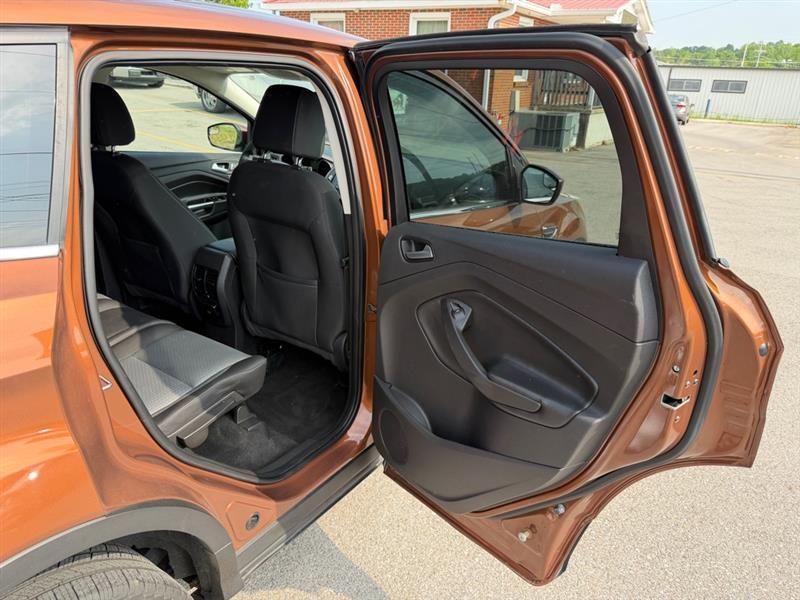 Ford Escape  2017