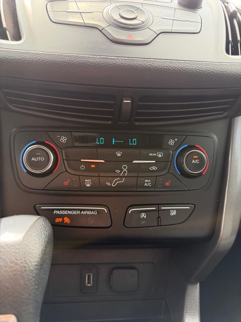 Ford Escape  2017
