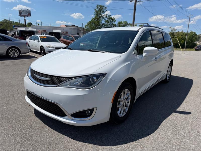 Chrysler Pacifica Touring L 2020