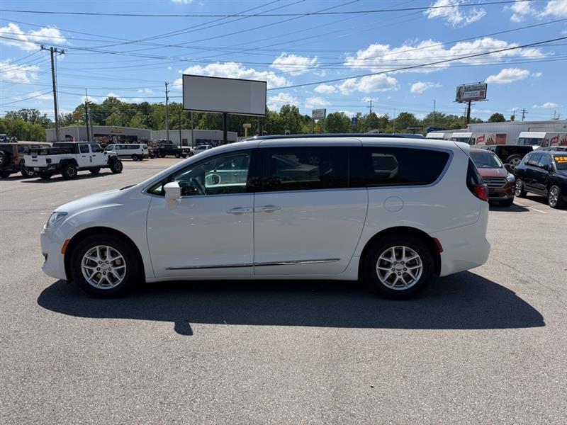 Chrysler Pacifica Touring L 2020