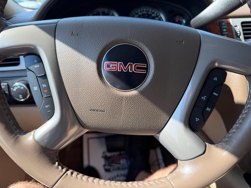 GMC Yukon  2008