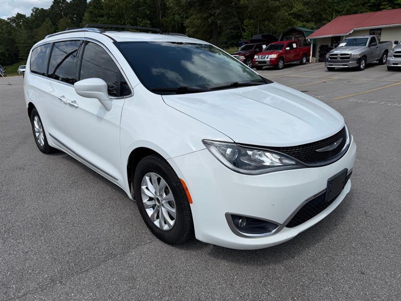 Chrysler Pacifica  2018