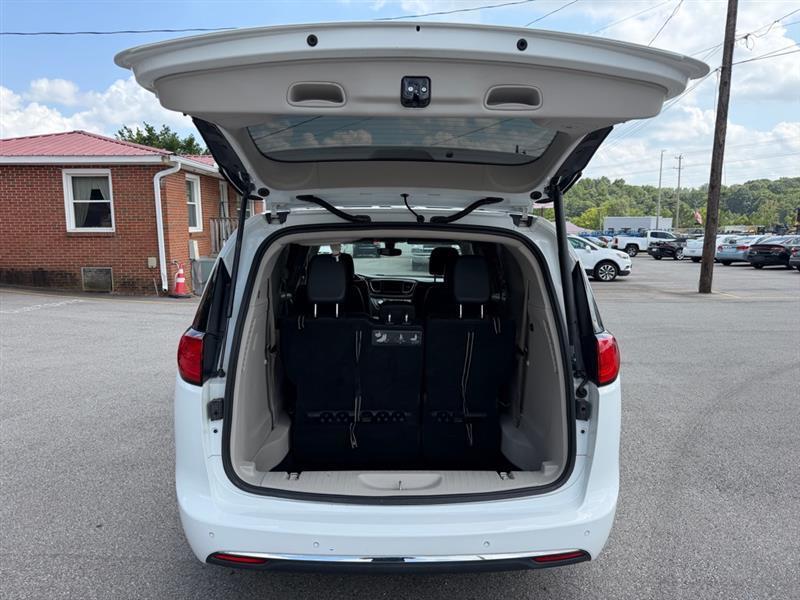 Chrysler Pacifica  2018