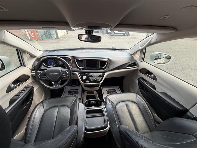 Chrysler Pacifica  2018