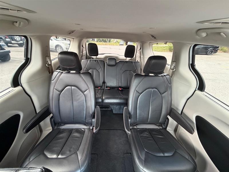Chrysler Pacifica  2018