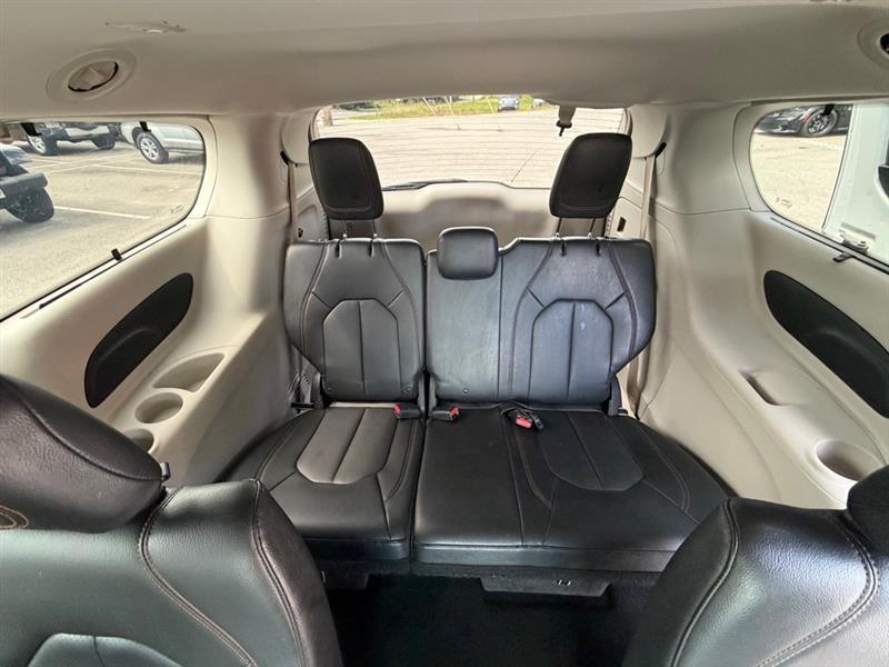 Chrysler Pacifica  2018