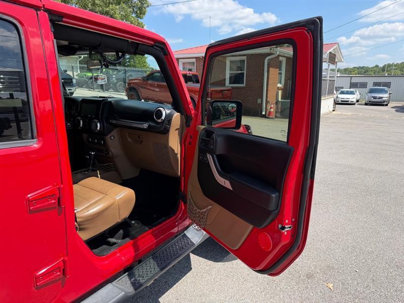 Jeep Wrangler Sahara 2012