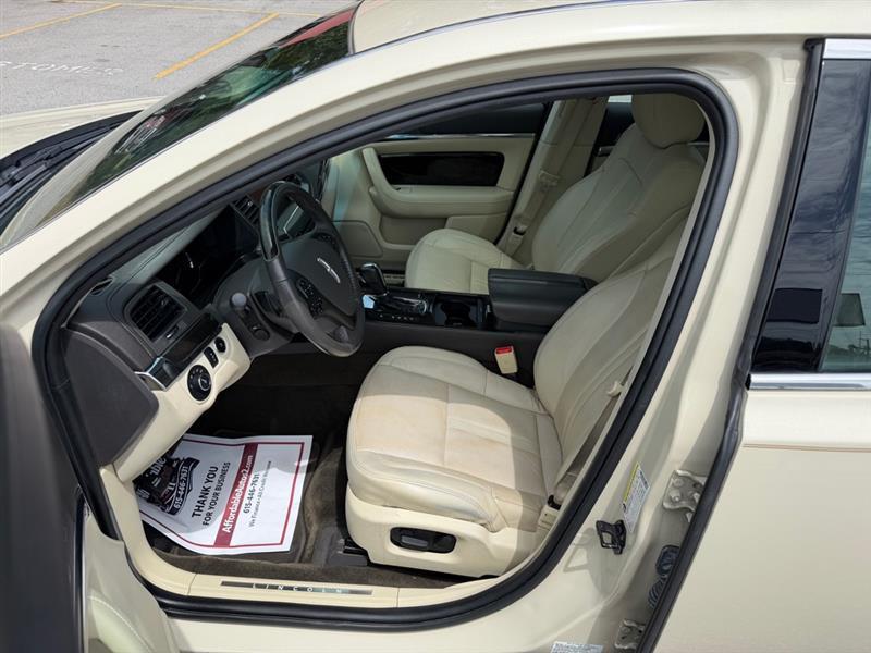 Lincoln MKS  2015