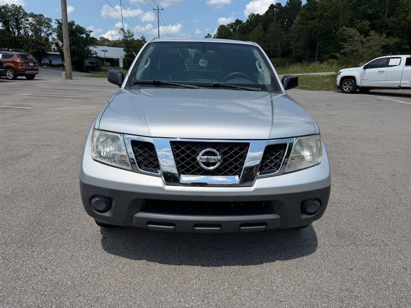 Nissan Frontier  2015