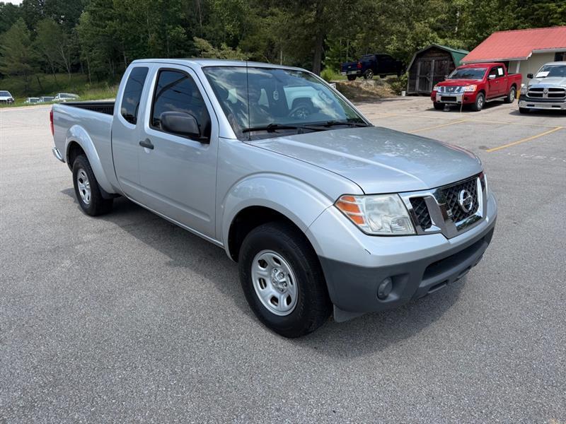 Nissan Frontier  2015