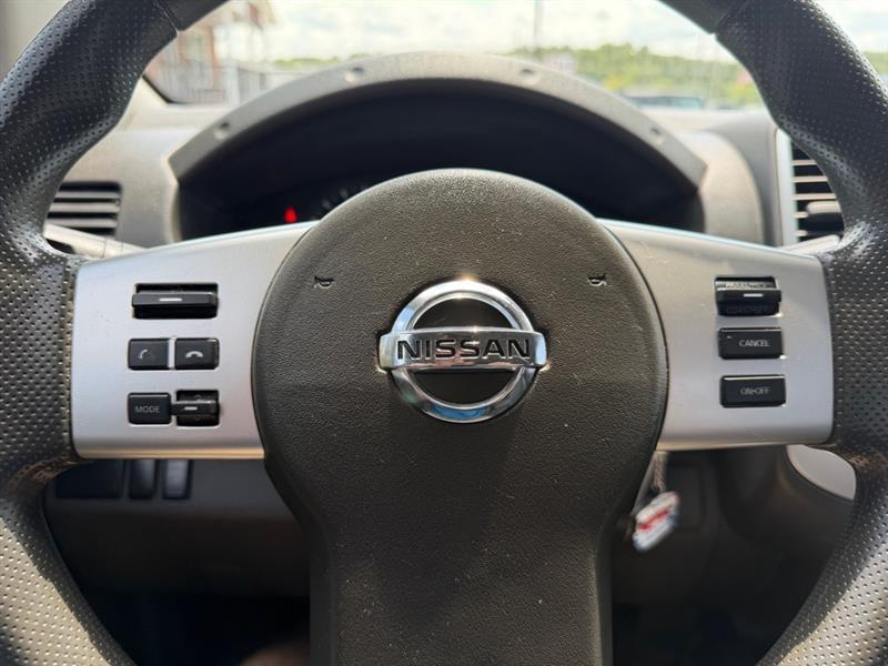 Nissan Frontier  2015