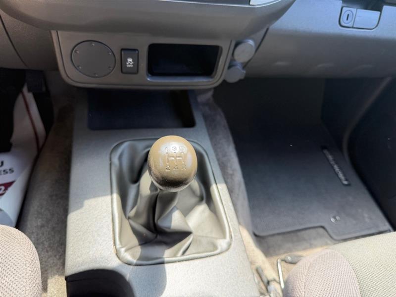 Nissan Frontier  2015
