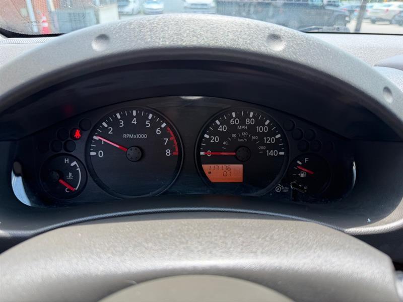 Nissan Frontier  2015