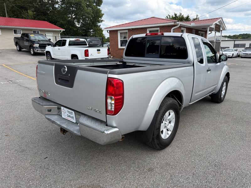 Nissan Frontier  2011