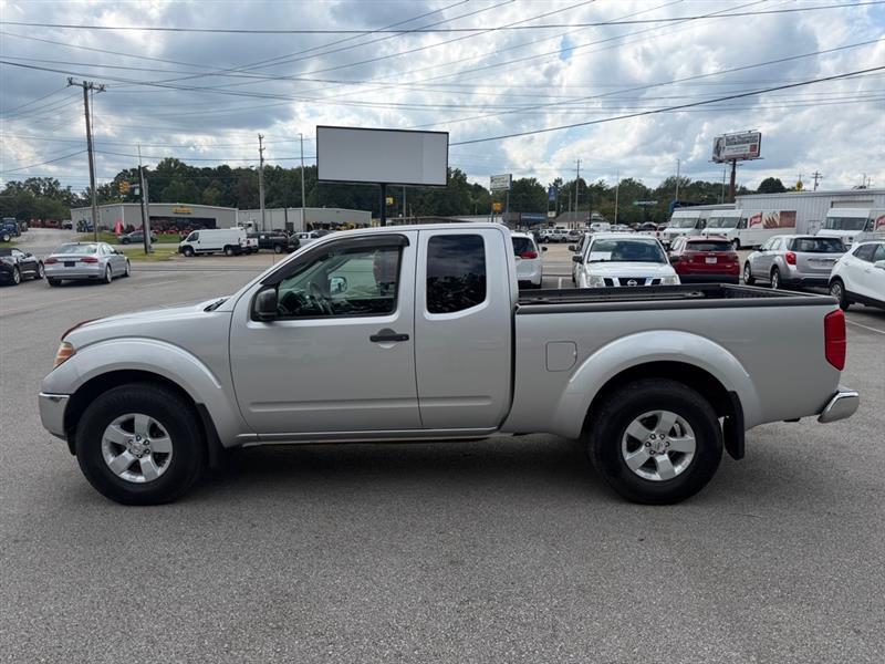 Nissan Frontier  2011