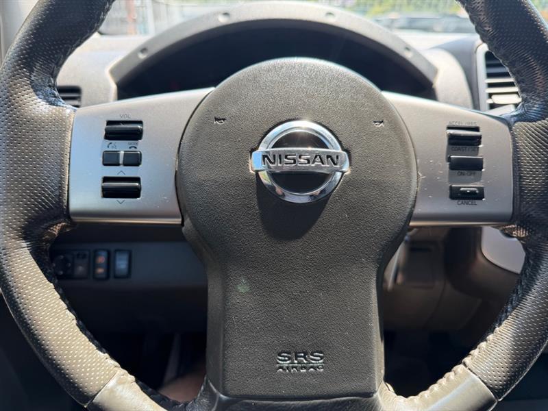 Nissan Frontier  2011