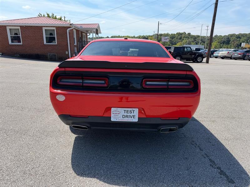 Dodge Challenger  2021