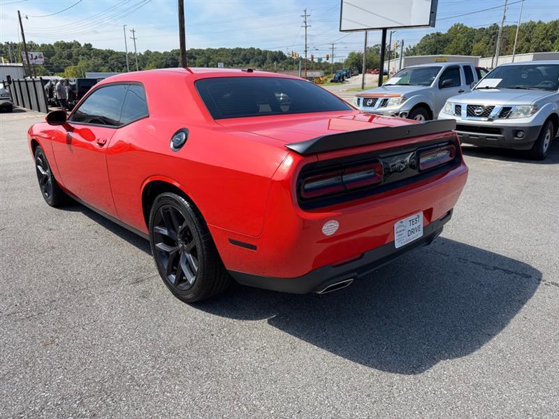 Dodge Challenger  2021
