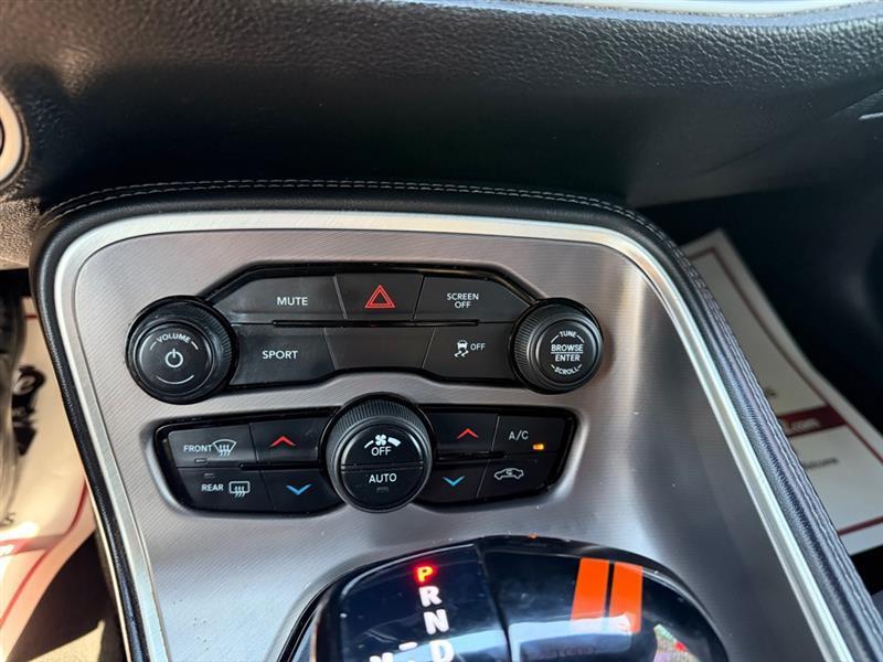 Dodge Challenger  2021