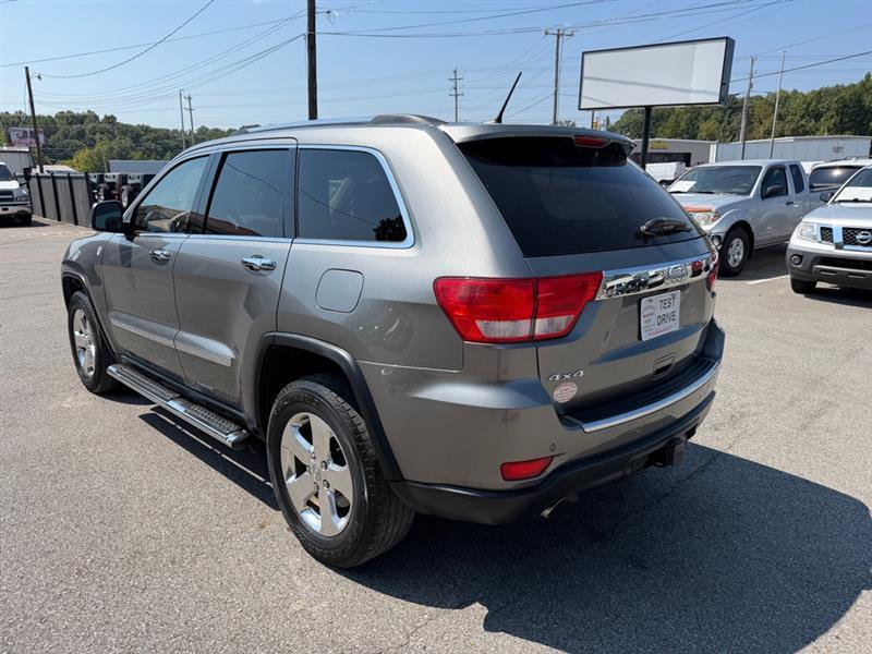 Jeep Grand Cherokee  2011