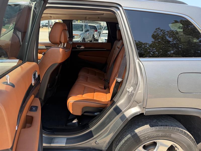 Jeep Grand Cherokee  2011
