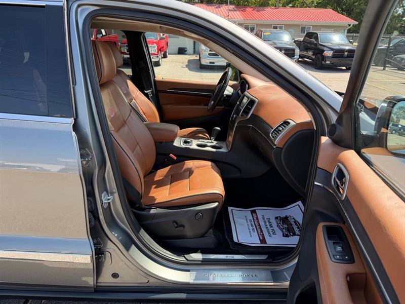 Jeep Grand Cherokee  2011
