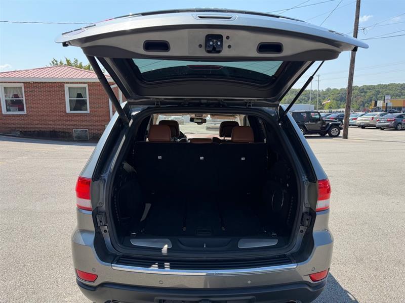 Jeep Grand Cherokee  2011