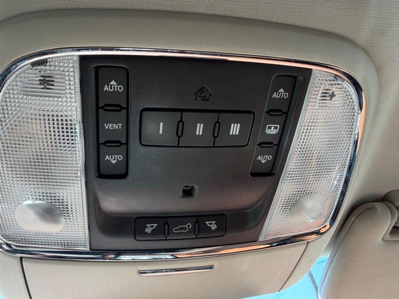 Jeep Grand Cherokee  2011