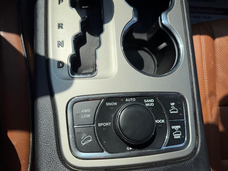 Jeep Grand Cherokee  2011