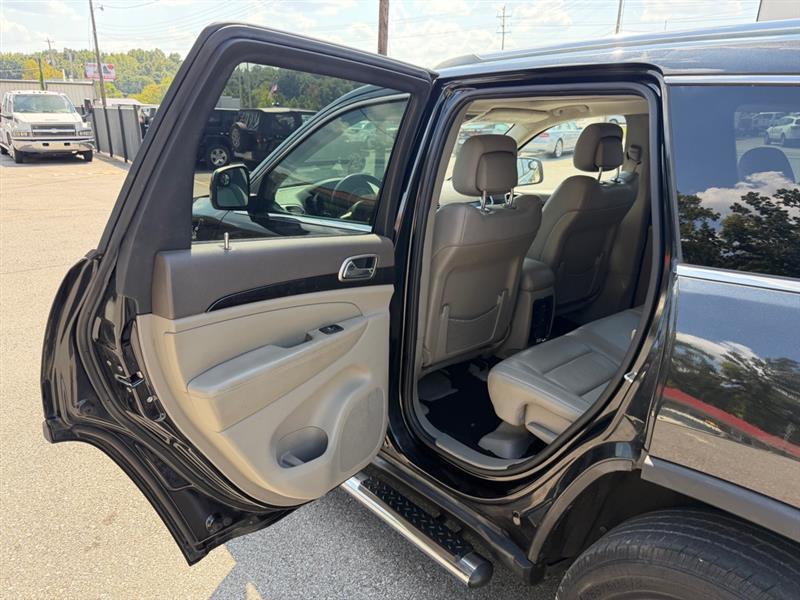 Jeep Grand Cherokee Laredo 2012