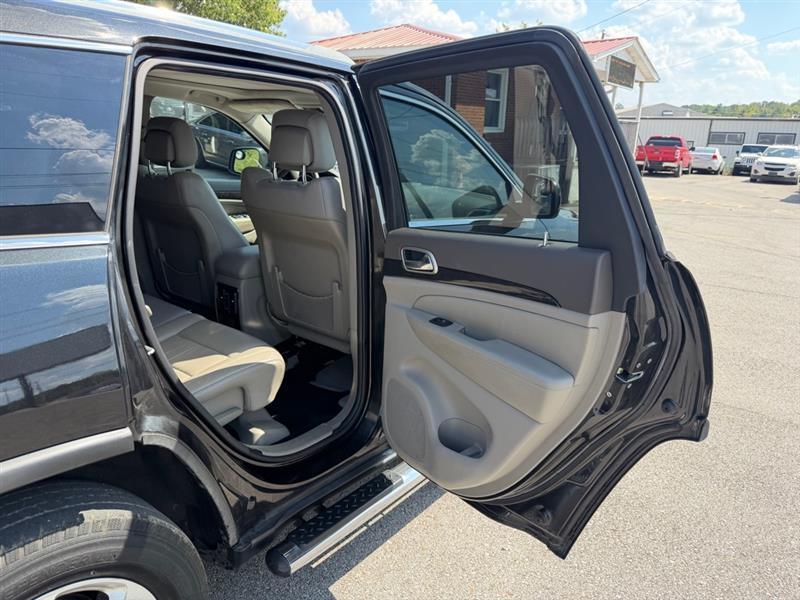 Jeep Grand Cherokee Laredo 2012