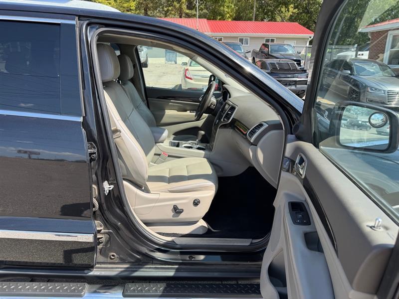 Jeep Grand Cherokee Laredo 2012