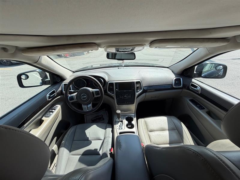 Jeep Grand Cherokee Laredo 2012