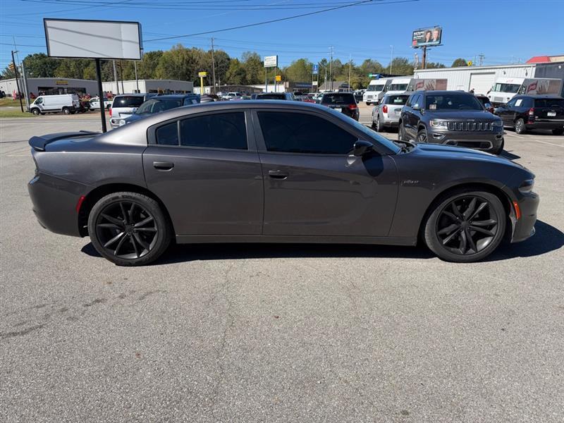 Dodge Charger  2017