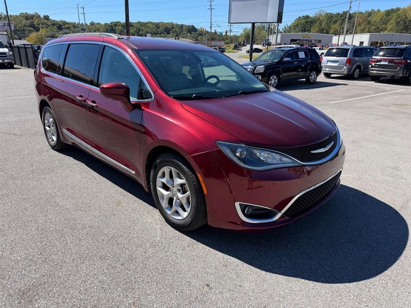 Chrysler Pacifica  2017