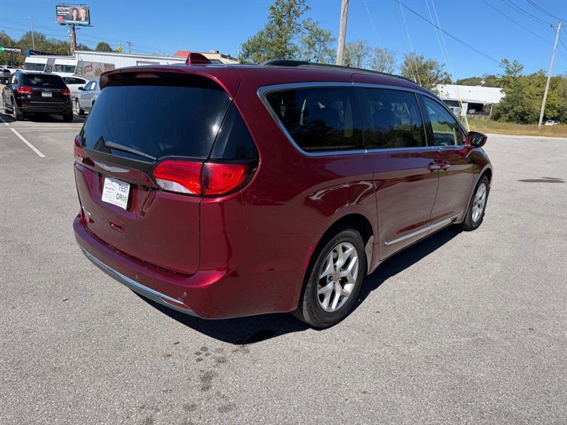 Chrysler Pacifica  2017