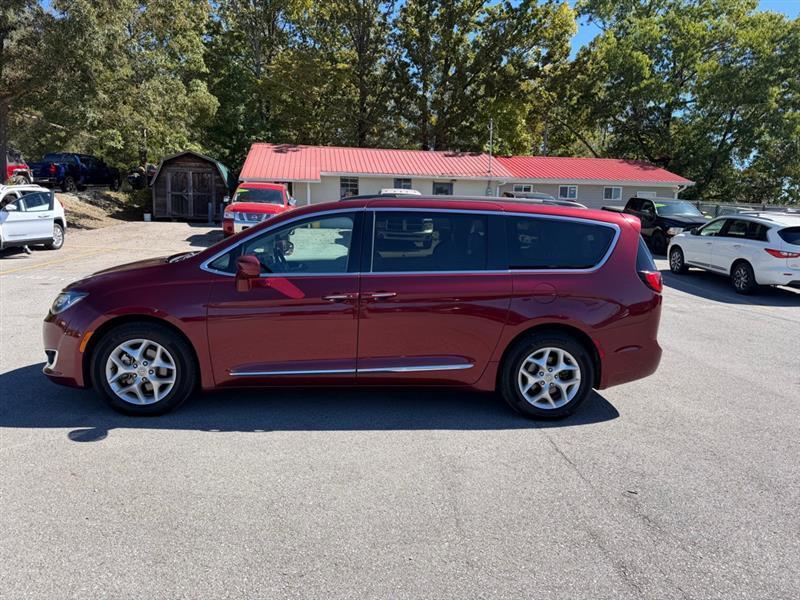 Chrysler Pacifica  2017