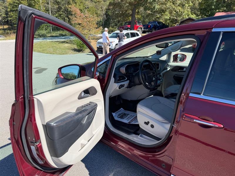 Chrysler Pacifica  2017