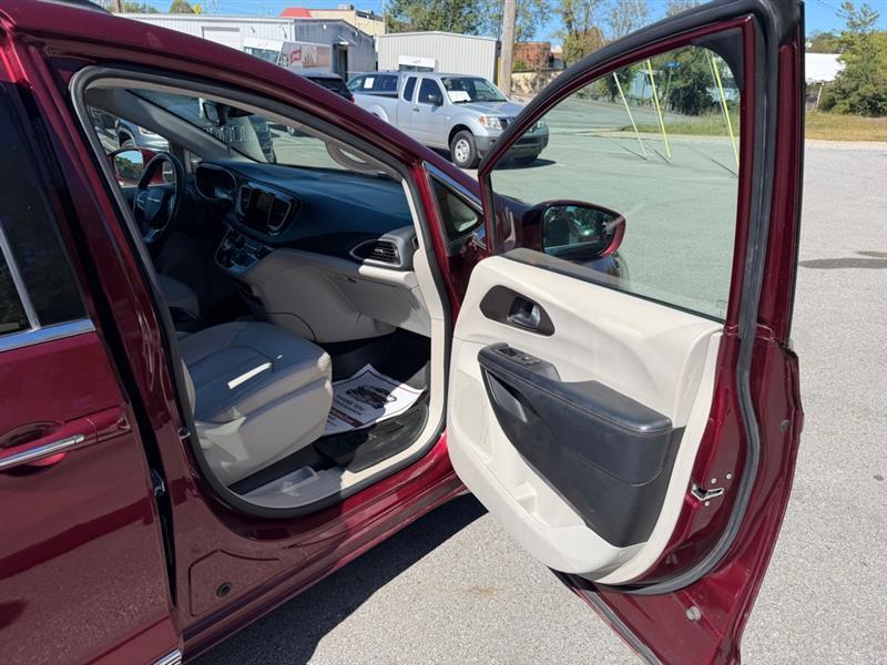 Chrysler Pacifica  2017